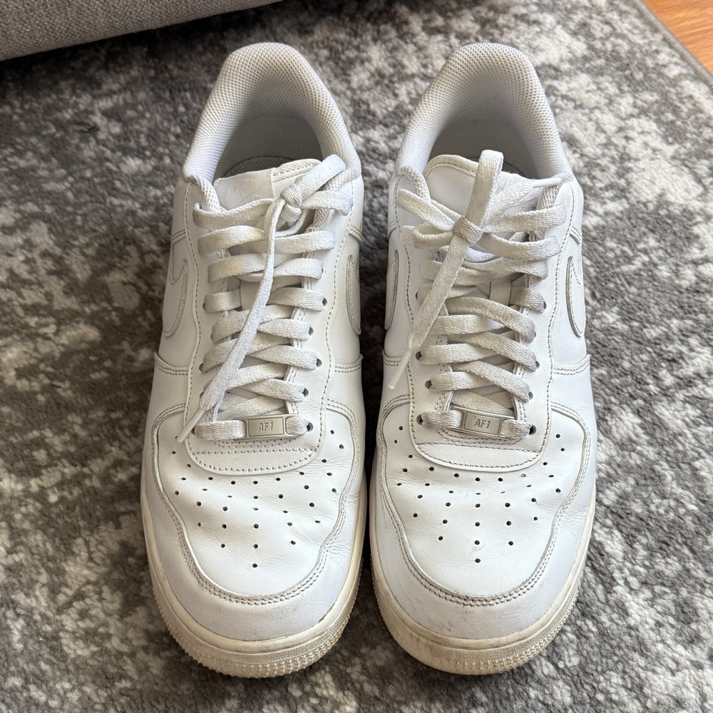 Nike Air Force 1 '07 Men’s Size 11 - Picture 7 of 10